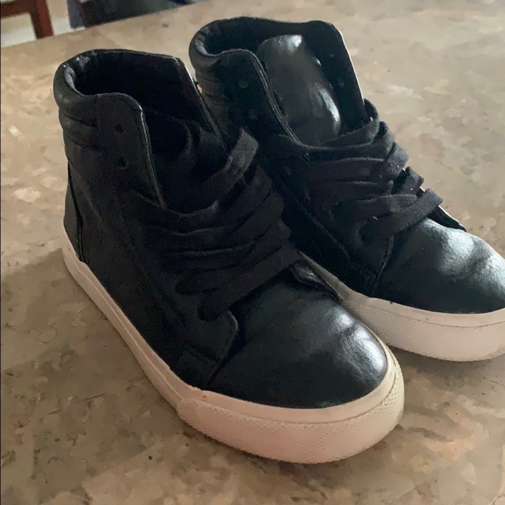 Old Navy sneakers